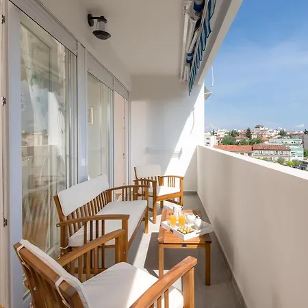 Mimi Apartment Split