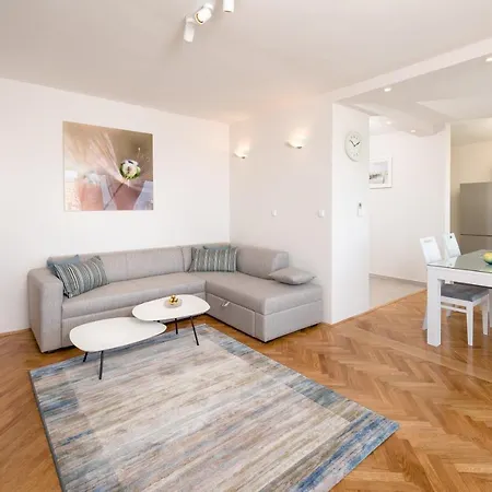 Mimi Apartment